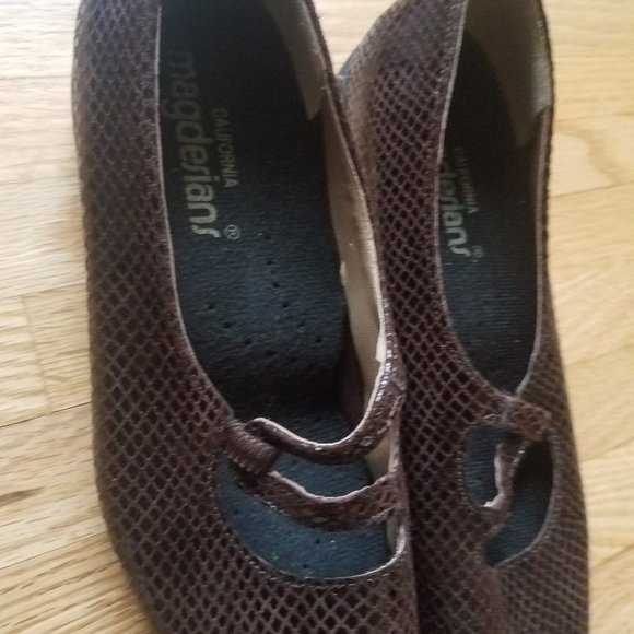 California Magdesians (R) - Picture 6 of 8